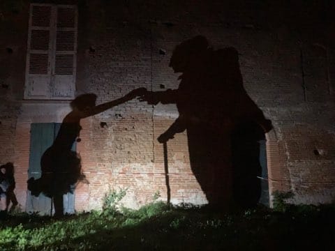 DOXA, Théâtre de rue en déambulation