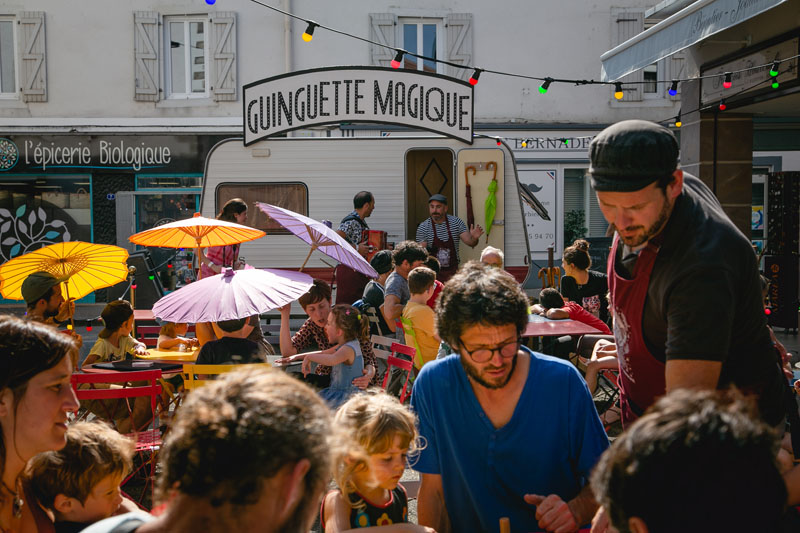 La Guinguette Magique  / Magie populaire