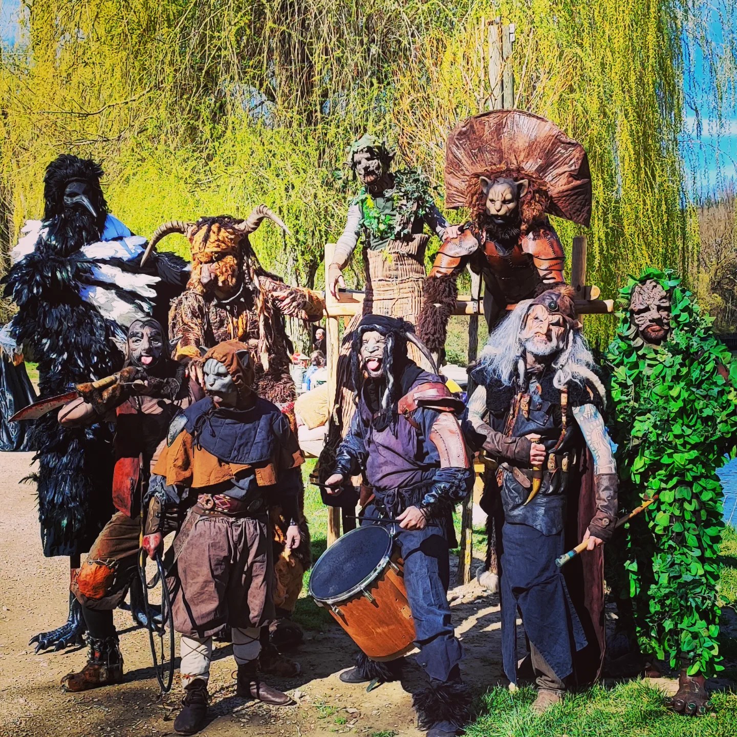 les créatures des Vaguabondes, echassiers, jongleurs et musiciens